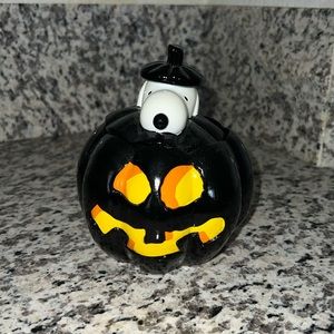 black snoopy halloween pumpkin container